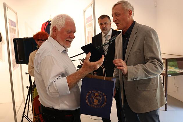 Historia Pogoni Lębork na otwartej w Wieży Ciśnień wystawie z okazji 80-lecia klubu