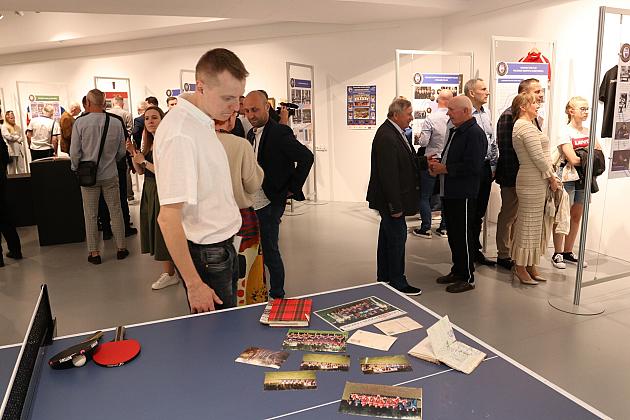Historia Pogoni Lębork na otwartej w Wieży Ciśnień wystawie z okazji 80-lecia klubu