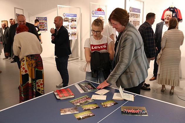 Historia Pogoni Lębork na otwartej w Wieży Ciśnień wystawie z okazji 80-lecia klubu