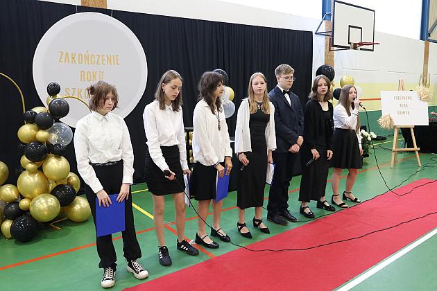 Uroczyste pożegnanie absolwentów Szkoły Podstawowej nr 5