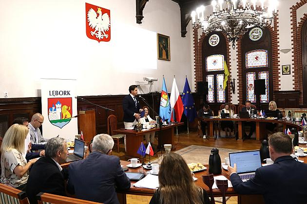 Burmistrz Lęborka z wotum zaufania i absolutorium