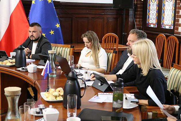 Burmistrz Lęborka z wotum zaufania i absolutorium