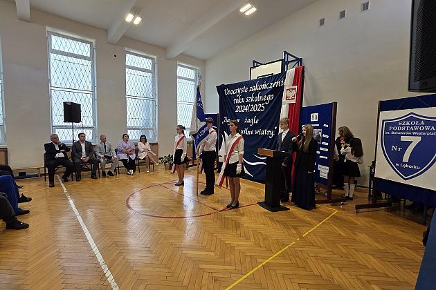 Uroczyste zakończenie roku szkolnego klas VIII w SP7