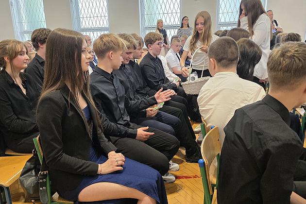 Uroczyste zakończenie roku szkolnego klas VIII w SP7