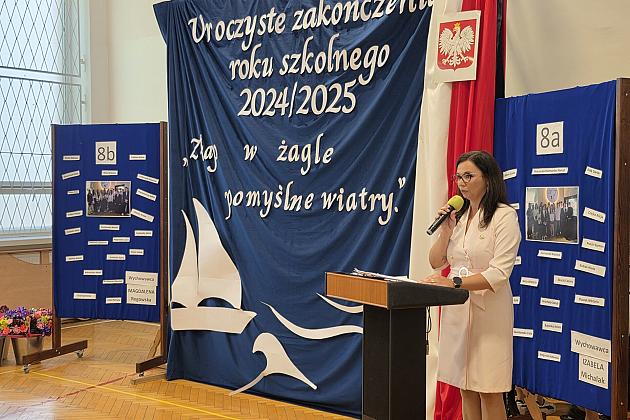 Uroczyste zakończenie roku szkolnego klas VIII w SP7