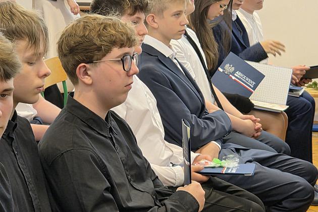 Uroczyste zakończenie roku szkolnego klas VIII w SP7