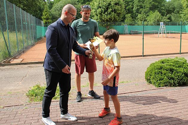 Aktywne lato na kortach. Rozstrzygnięto Wakacyjny Turniej Tenisa Ziemnego