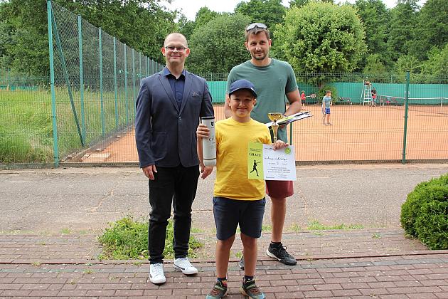 Aktywne lato na kortach. Rozstrzygnięto Wakacyjny Turniej Tenisa Ziemnego