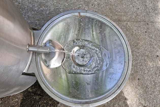 Pierwsze miejskie poidełko z wodą pitną już działa