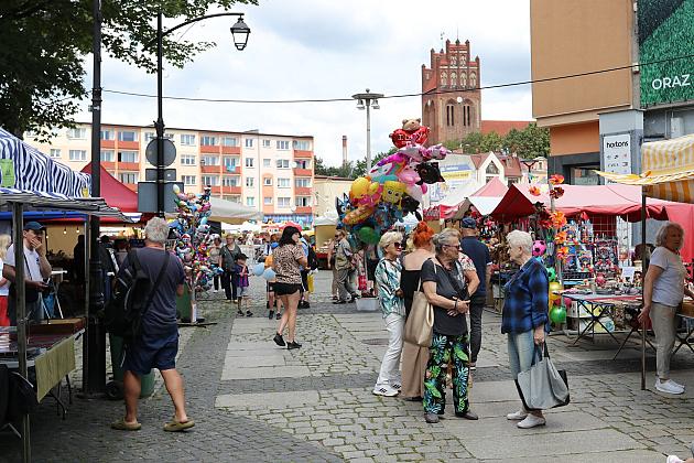 Kolorowe stoiska, regionalne smaki i rękodzieło – magia Jarmarku św. Jakuba!