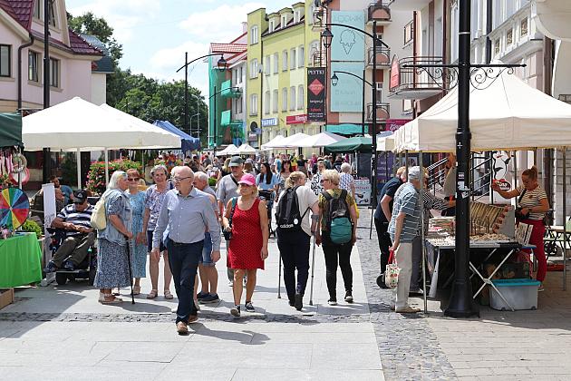Kolorowe stoiska, regionalne smaki i rękodzieło – magia Jarmarku św. Jakuba!