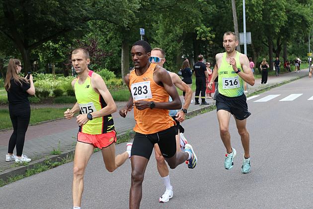 Adam Głogowski ponownie nie do zatrzymania w Biegu św. Jakuba!