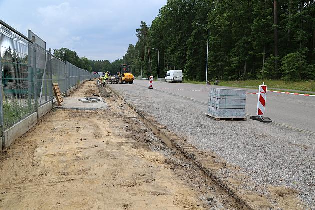 Bezpieczniej przy Cmentarzu Parafialnym – ruszyła budowa nowego chodnika