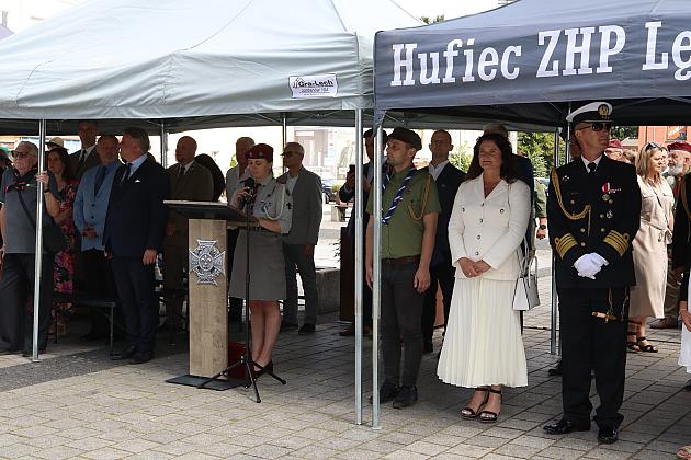 Z okazji jubileuszu lęborscy harcerze z nowym sztandarem