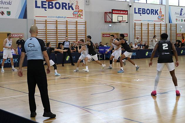 Święto koszykówki w Lęborku. Emocje do ostatniego gwizdka!