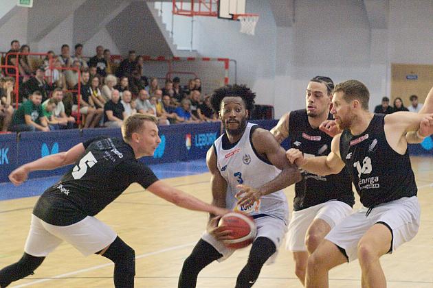 Święto koszykówki w Lęborku. Emocje do ostatniego gwizdka!