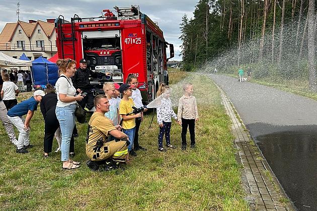 Udany piknik ze zbiórką dla Laury Cyry
