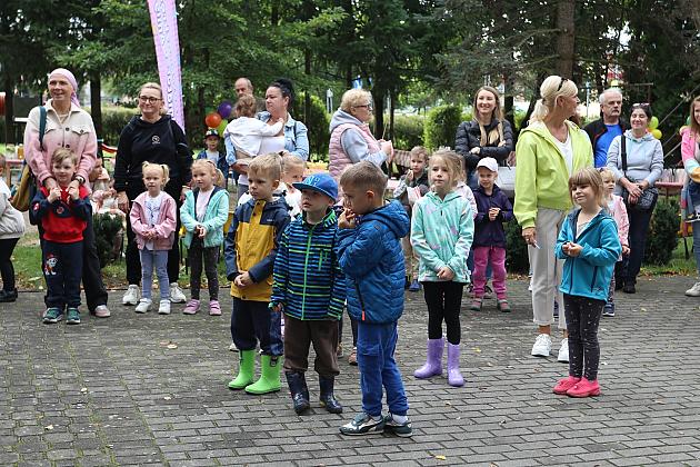 Rodzinno - sportowy piknik w Przedszkolu nr 10