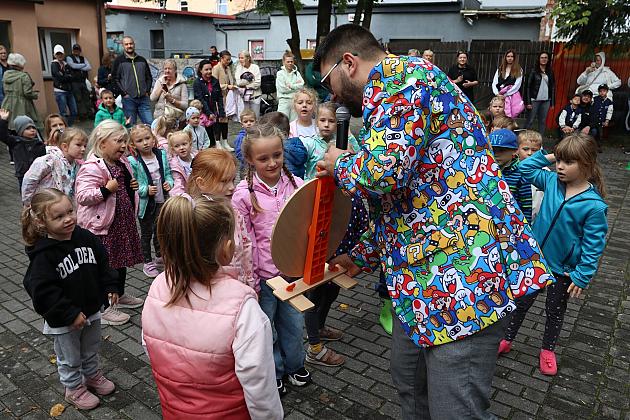 Rodzinno - sportowy piknik w Przedszkolu nr 10