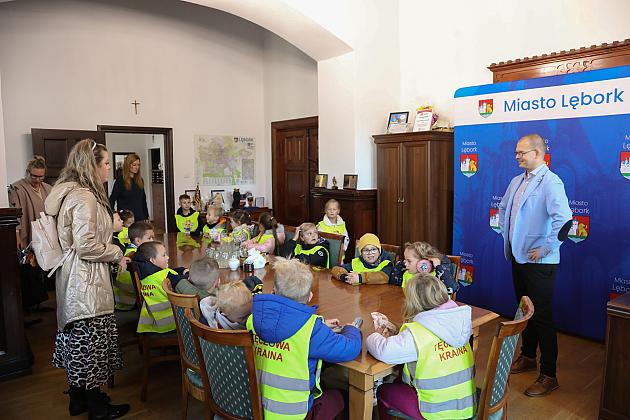 Przedszkolaki z wizytą w urzędzie