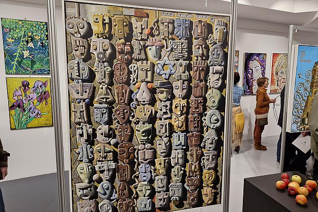 PANTA PAINT. Wystawa prac Edmunda Pospiesznego w Wieży Ciśnień