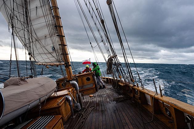 Historyczne osiągnięcie lęborczanina – na pokładzie żaglowca opłynął legendarny Spitsbergen