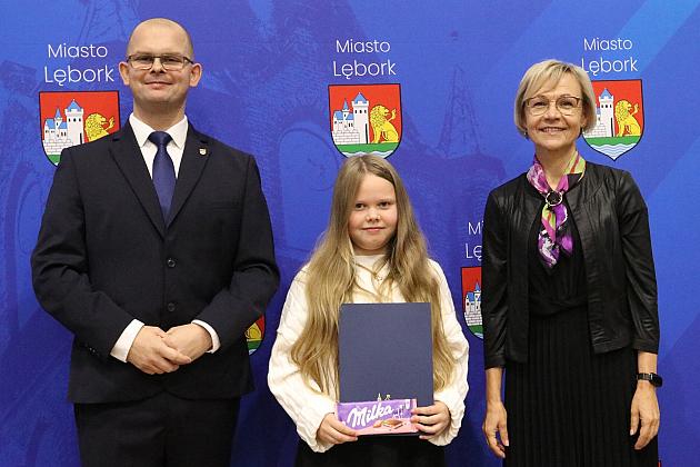 Nagrody i wyróżnienia dla uczniów i absolwentów szkół podstawowych z okazji Dnia Edukacji Narodowej