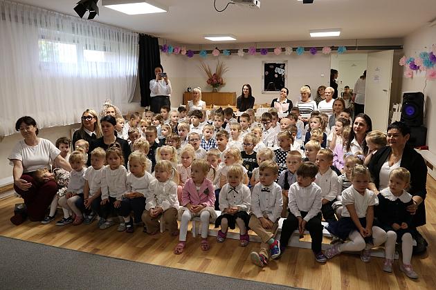 Z uśmiechem i wzruszeniem - Dzień Edukacji Narodowej w Przedszkolu nr 9