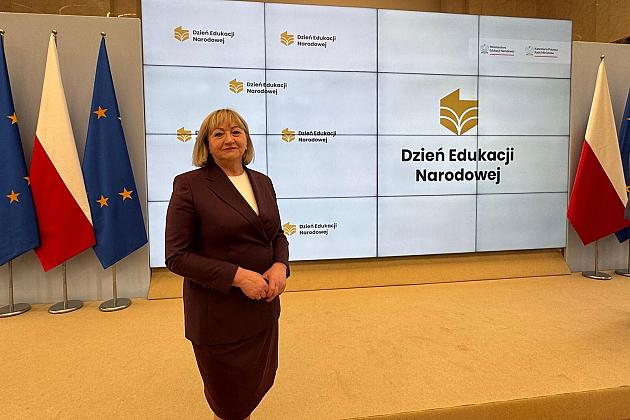 Wielkie wyróżnienie dla dyrektor SP3 – Mariola Małecka z tytułem „Profesorem Oświaty”