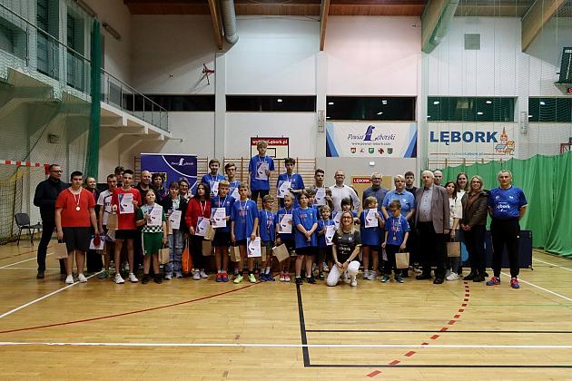 „Równe szanse przy stole” – młodzi tenisiści pokazali klasę!