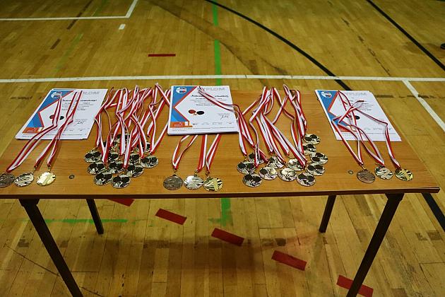 „Równe szanse przy stole” – młodzi tenisiści pokazali klasę!