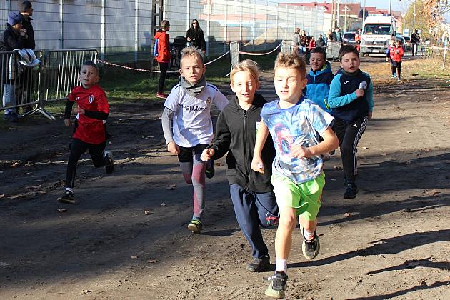 Świętowanie niepodległości na sportowo – 240 uczestników w Biegu o Grand Prix Lęborka