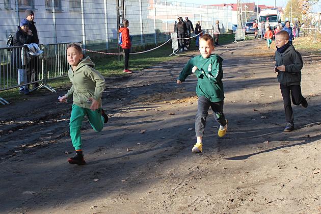 Świętowanie niepodległości na sportowo – 240 uczestników w Biegu o Grand Prix Lęborka