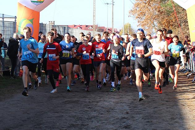 Świętowanie niepodległości na sportowo – 240 uczestników w Biegu o Grand Prix Lęborka