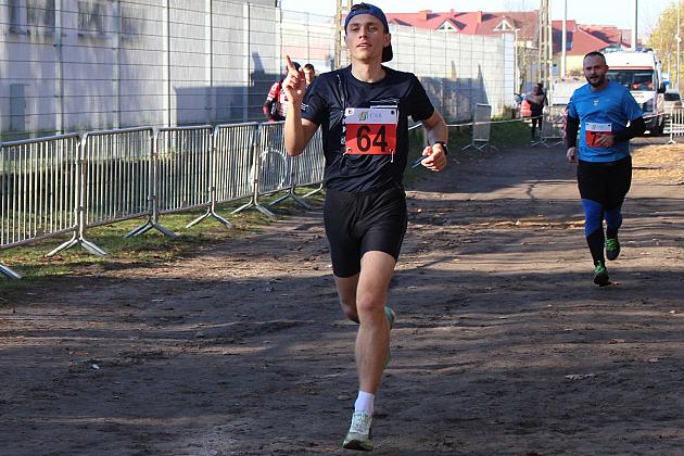 Świętowanie niepodległości na sportowo – 240 uczestników w Biegu o Grand Prix Lęborka