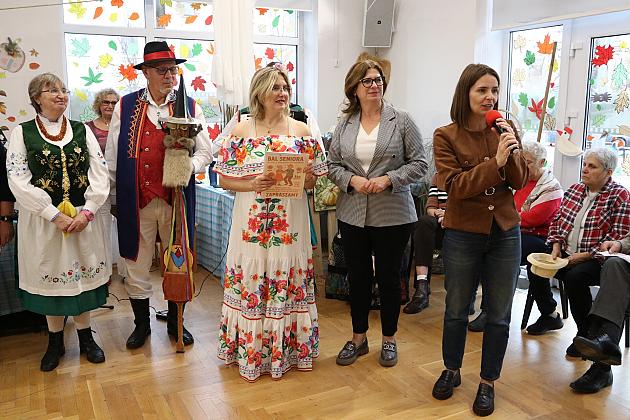 Bal Seniora w rytmie wiejskiej potańcówki