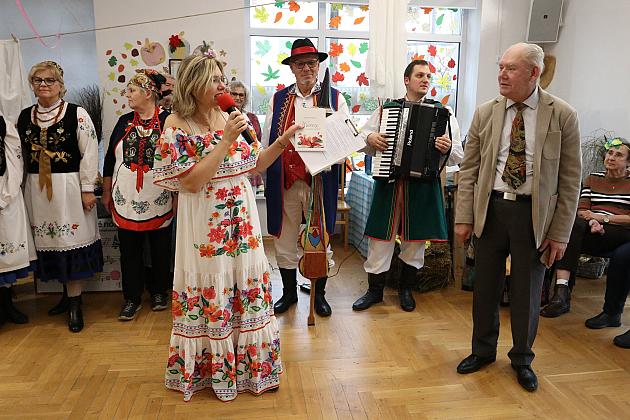 Bal Seniora w rytmie wiejskiej potańcówki