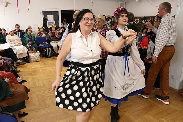 Bal Seniora w rytmie wiejskiej potańcówki