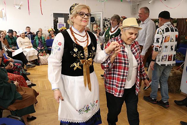 Bal Seniora w rytmie wiejskiej potańcówki
