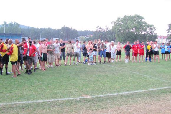 Zagrali w słonku i deszczu