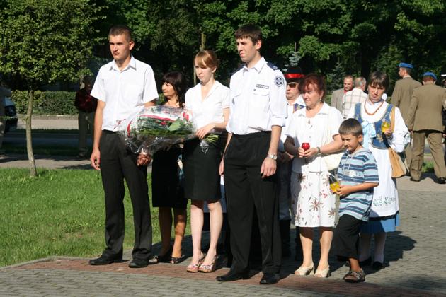 Apel Pamięci i salwa honorowa w Święto Wojska Polskiego 