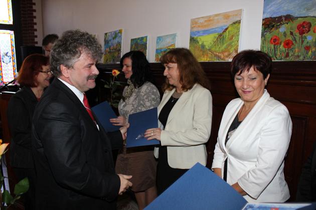 Oświatowe Nagrody Burmistrza w Dzień Edukacji