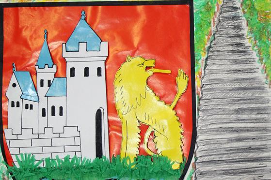 Herb miasta i Urząd Miejski w Lęborku w pracach plastycznych