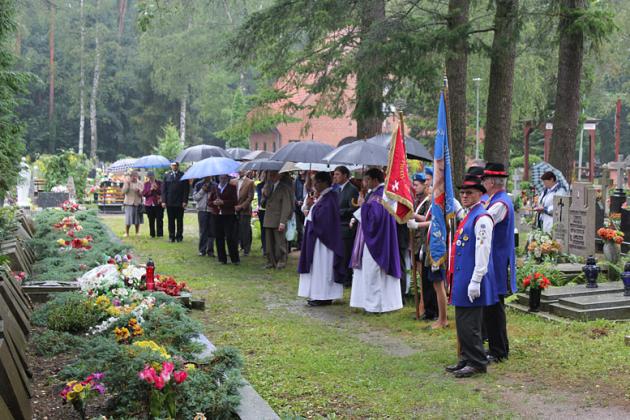 W hołdzie bohaterom i ofiarom II wojny światowej 