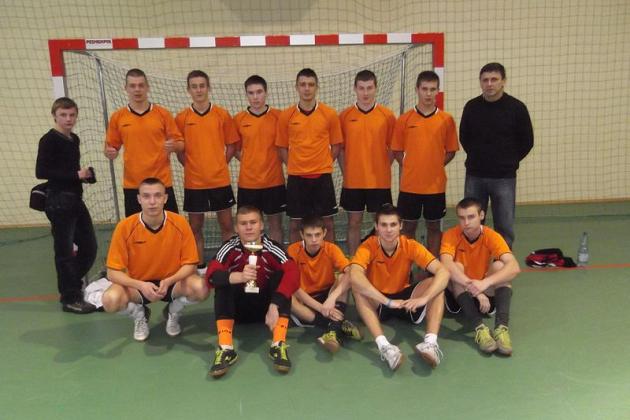 Trzecie miejsce w województwie pomorskim zespołu lęborskiego ZSM-I w futsalu