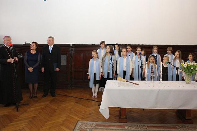 Biskup z kolędą w ratuszu