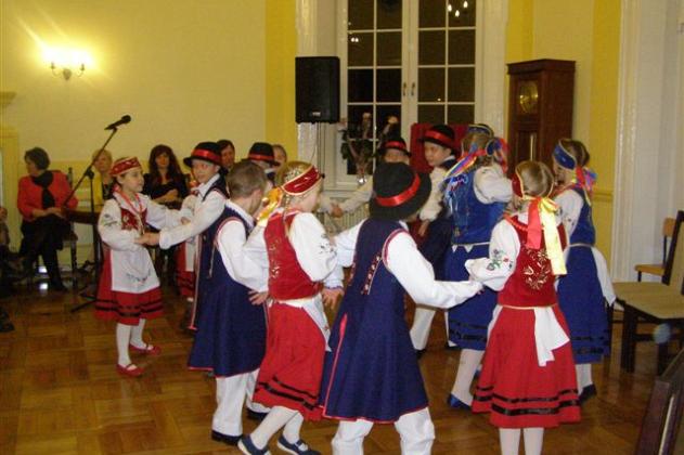 Scenariusze po kaszubsku - w książce „W krôjnie Grifa