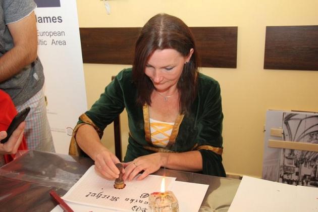 Zatańczyli w średniowiecznym stylu