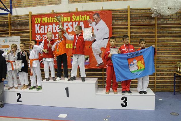 Medale dla lęborskich karateków