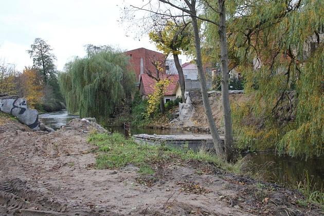 Stary most rozebrany